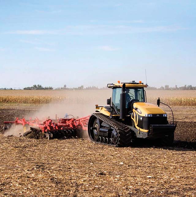 CHALLENGER MT 875E